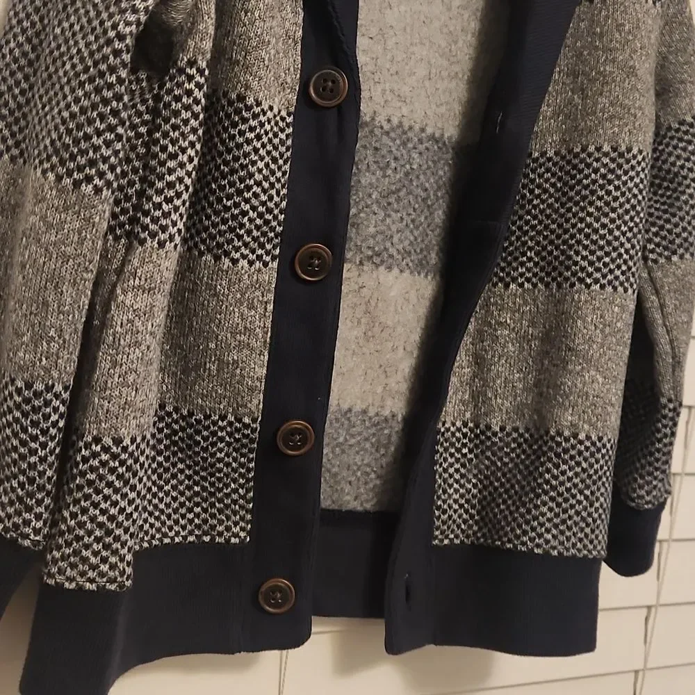 (3 ITEMS FOR $25)OshKosh B'gosh Gray and Navy Cardigan Sweater Size 4T